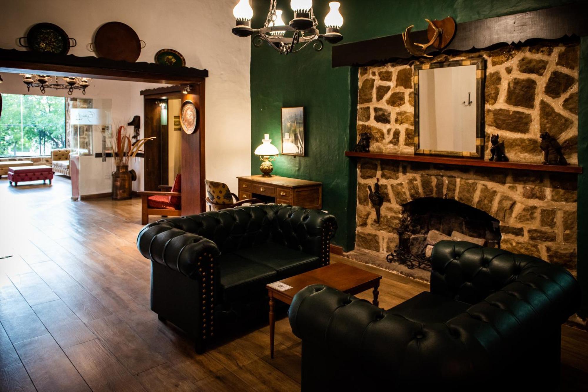 Los Espinillos Hotel Y Spa Villa Carlos Paz Kültér fotó